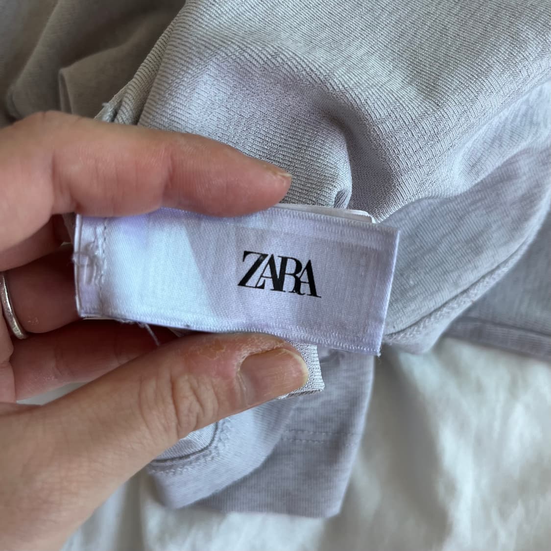 Zara 화이트 롱슬리브 M 상품이미지3