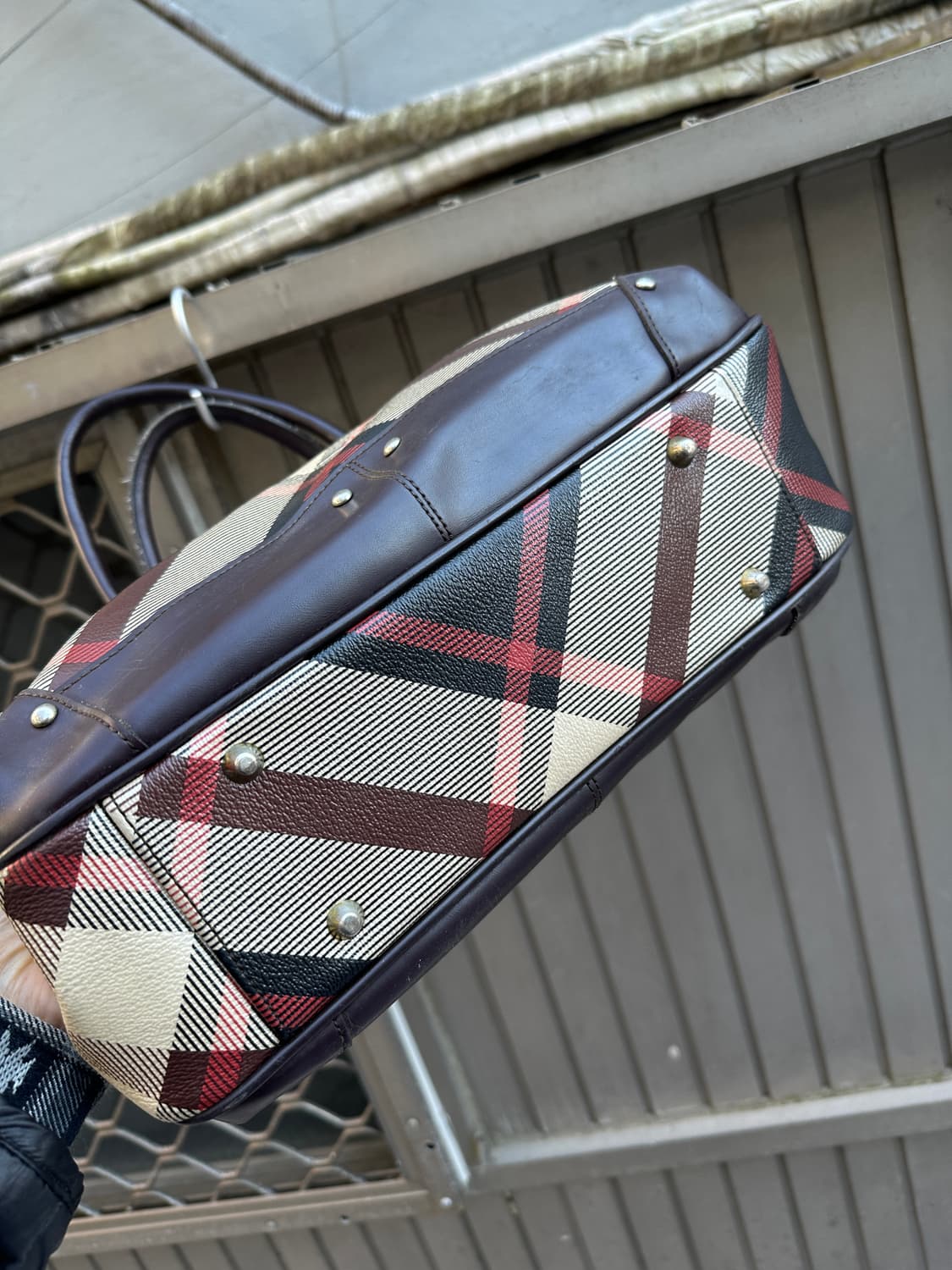 Stud point check pattern shoulder bag 상품이미지6