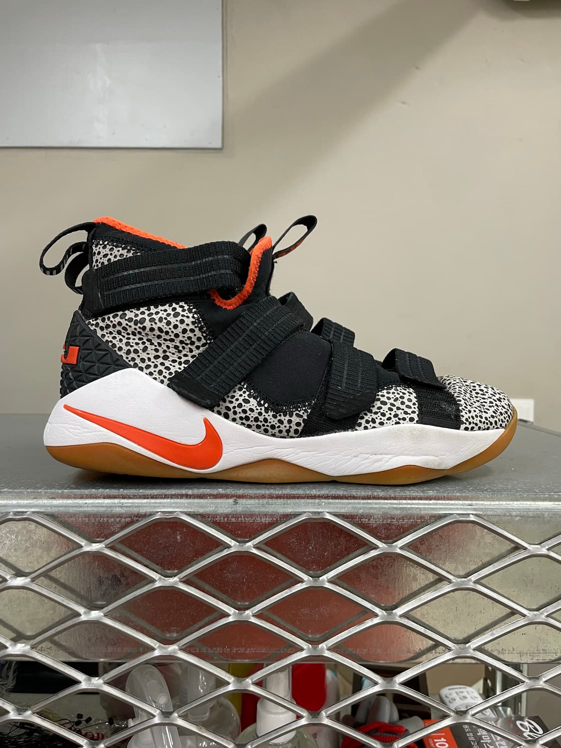 나이키 르브론 줌 솔져 11 사파리 285 상품이미지4