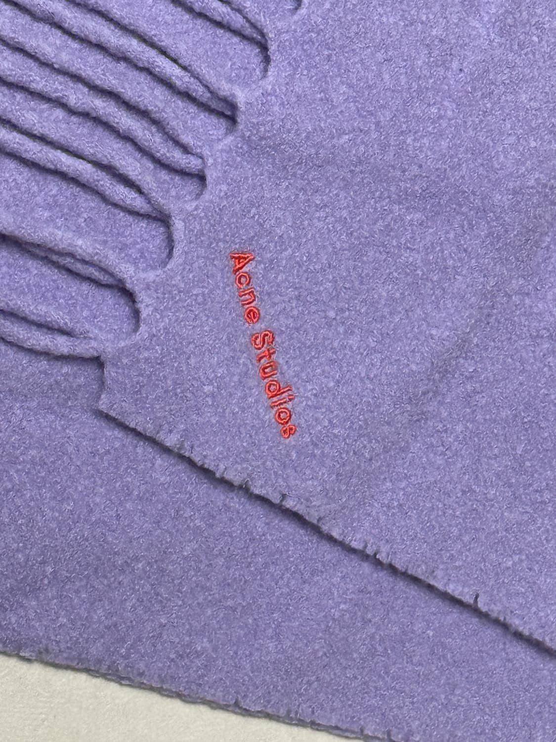 (새상품) 아크네 보일드 울 머플러 라벤더퍼플 상품이미지5
