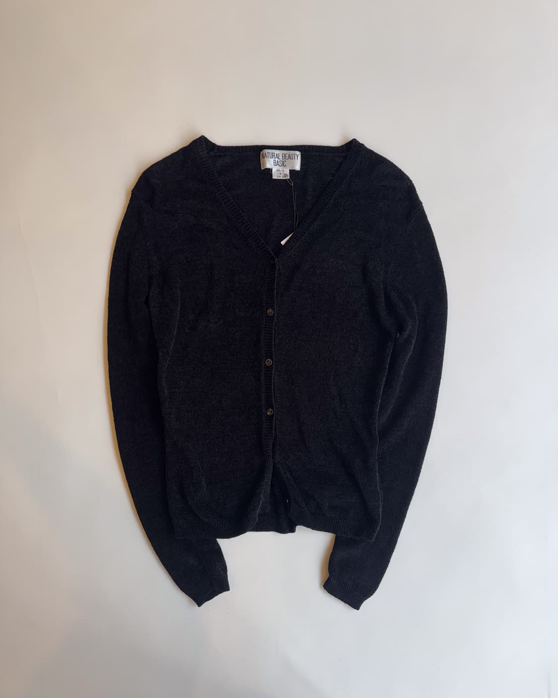 Basic V-Neck Cardigan 상품이미지1