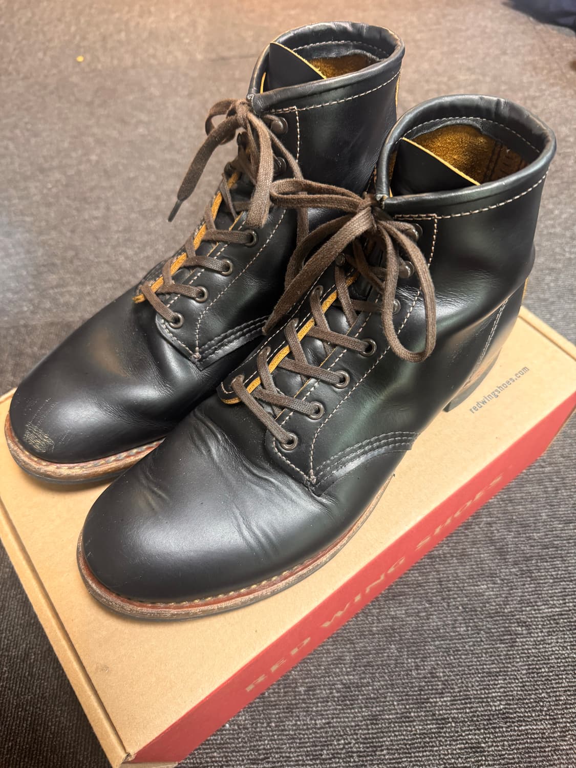 레드윙 벡맨 9060 플랫박스 270 / 9 사이즈 상품이미지1