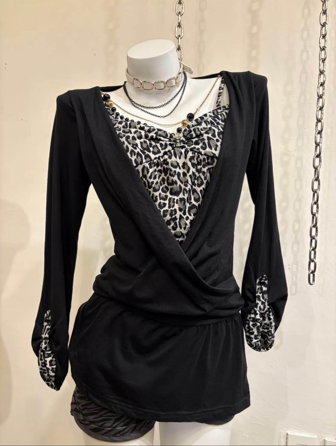 레오파드 패턴 체인 레이어드 블랙 원피스 갸루 상품이미지2