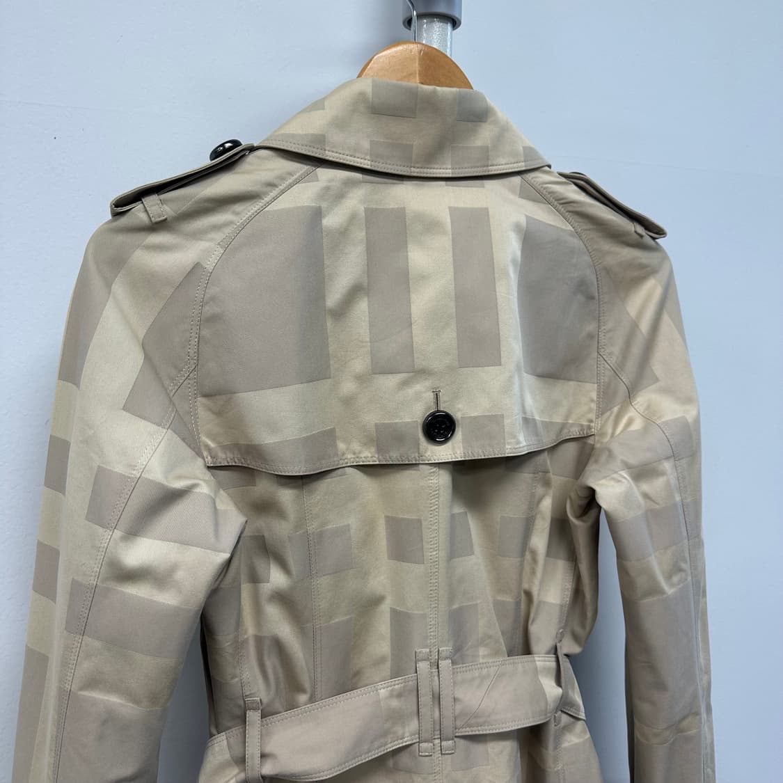 버버리 체크 트렌치 코트 상품이미지6