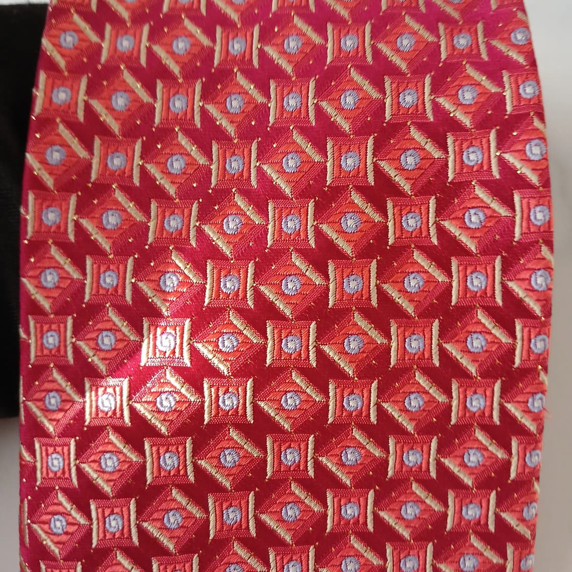 밀라숀 실크 레드 자수 패턴 넥타이 9.2cm A+등급 A19402
 상품이미지8