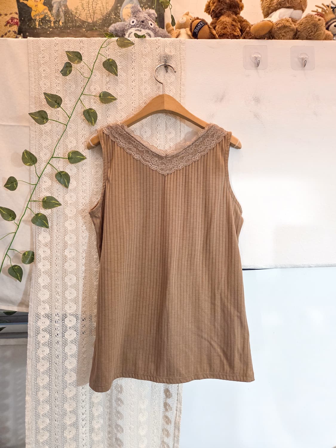 레이스 디테일 나시 상품이미지4