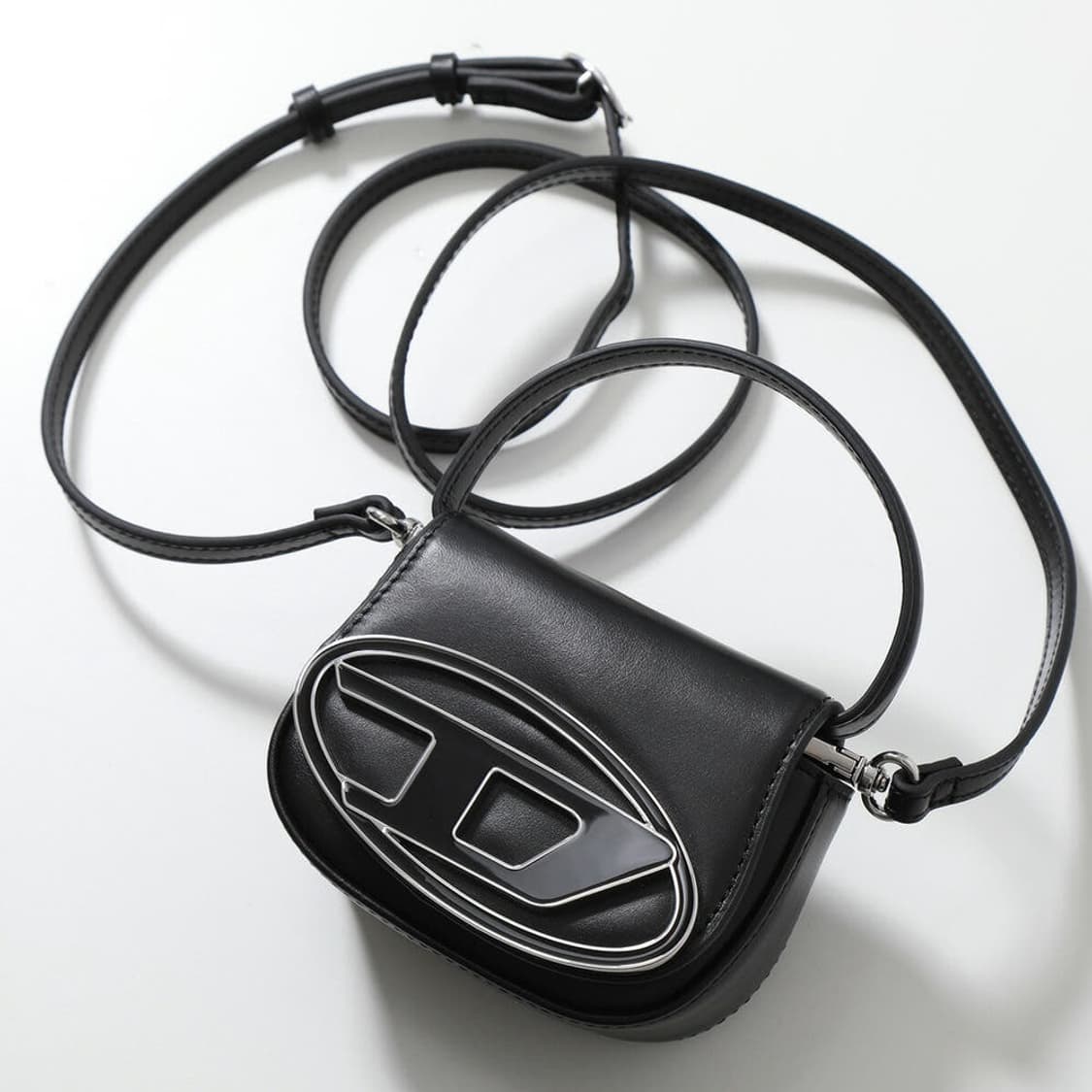 DIESEL 디젤 1DR XS 탑 핸들 미니 크로스백 블랙 상품이미지1