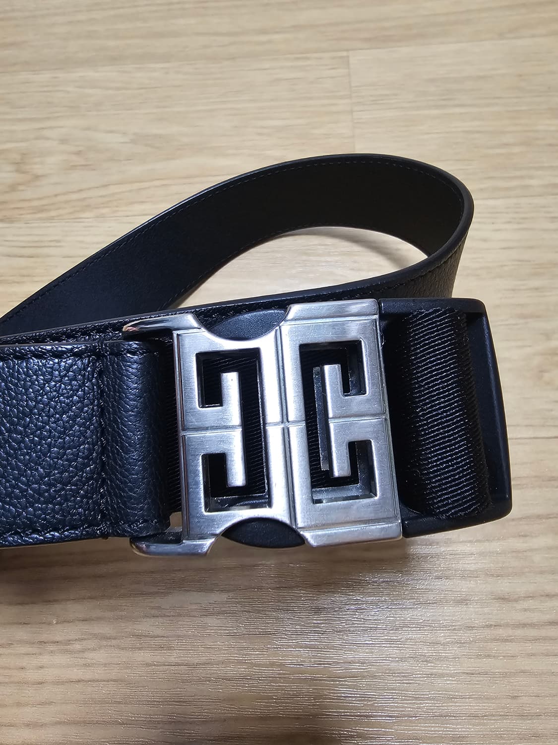 지방시 레더 4G 릴리즈 벨트 상품이미지3