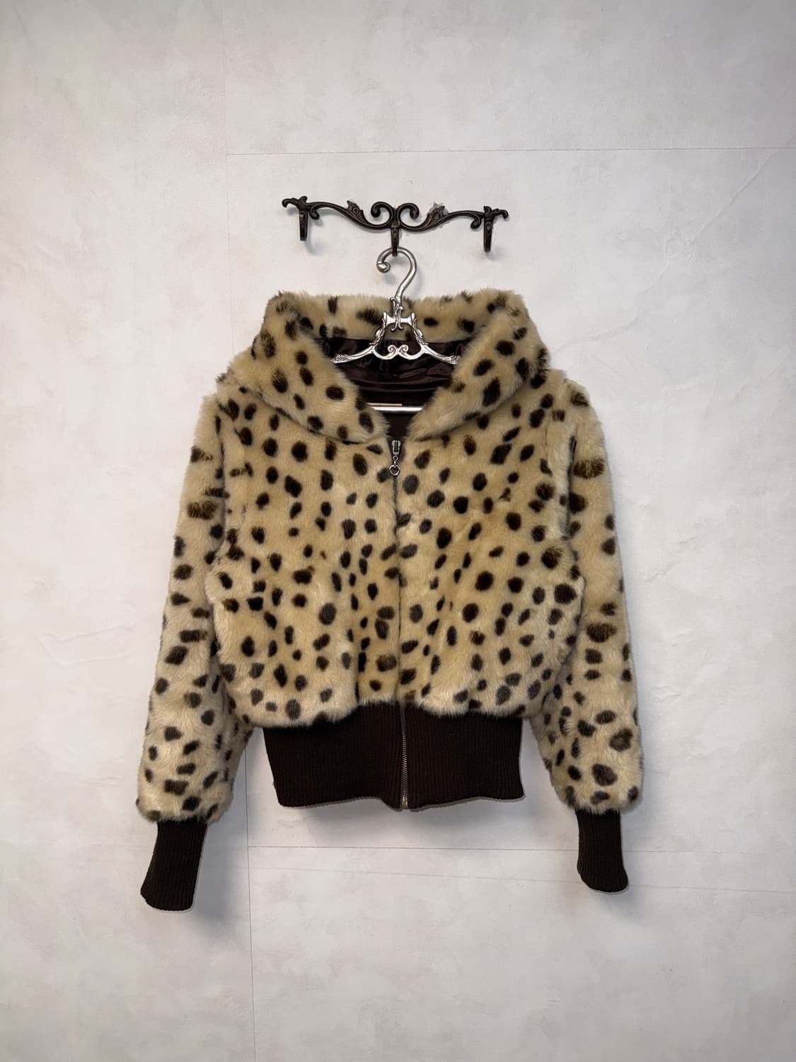 Beige brown dalmatian faux fur hood jk 상품이미지1