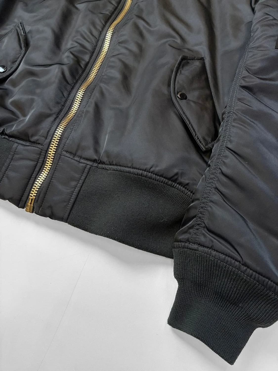 알파 인더스트리 MA-1 플라이트 재킷 PN5516 상품이미지3