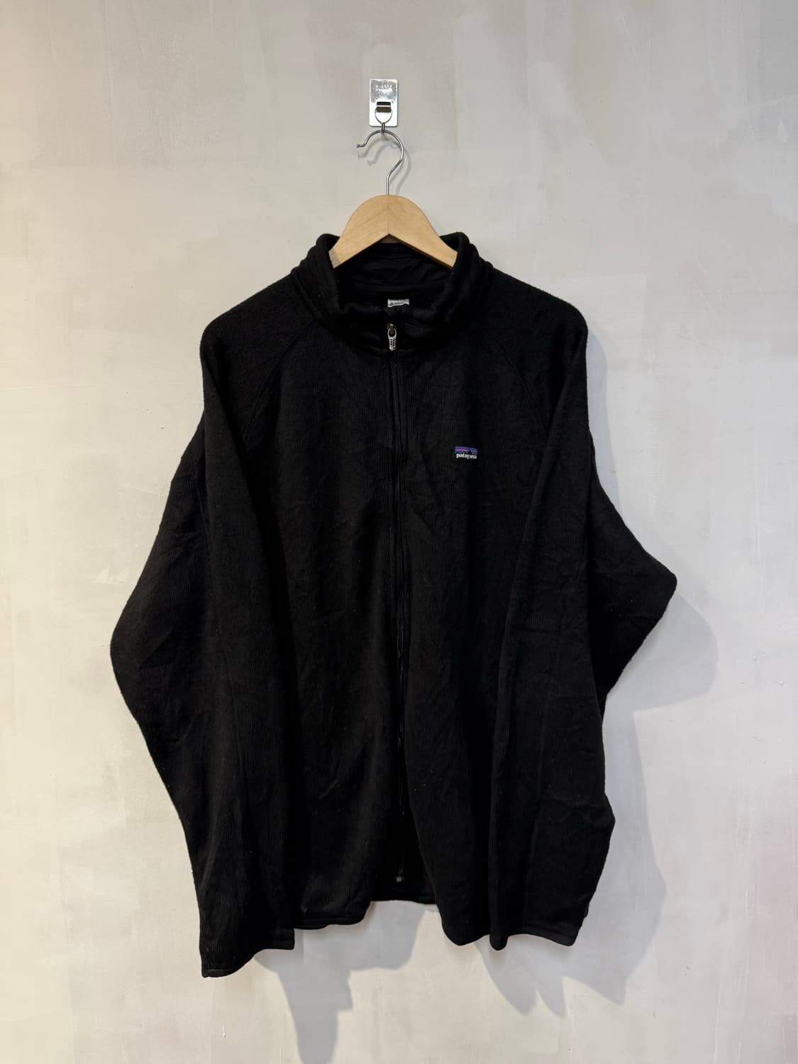 파타고니아 블랙 플리스 집업 상품이미지1