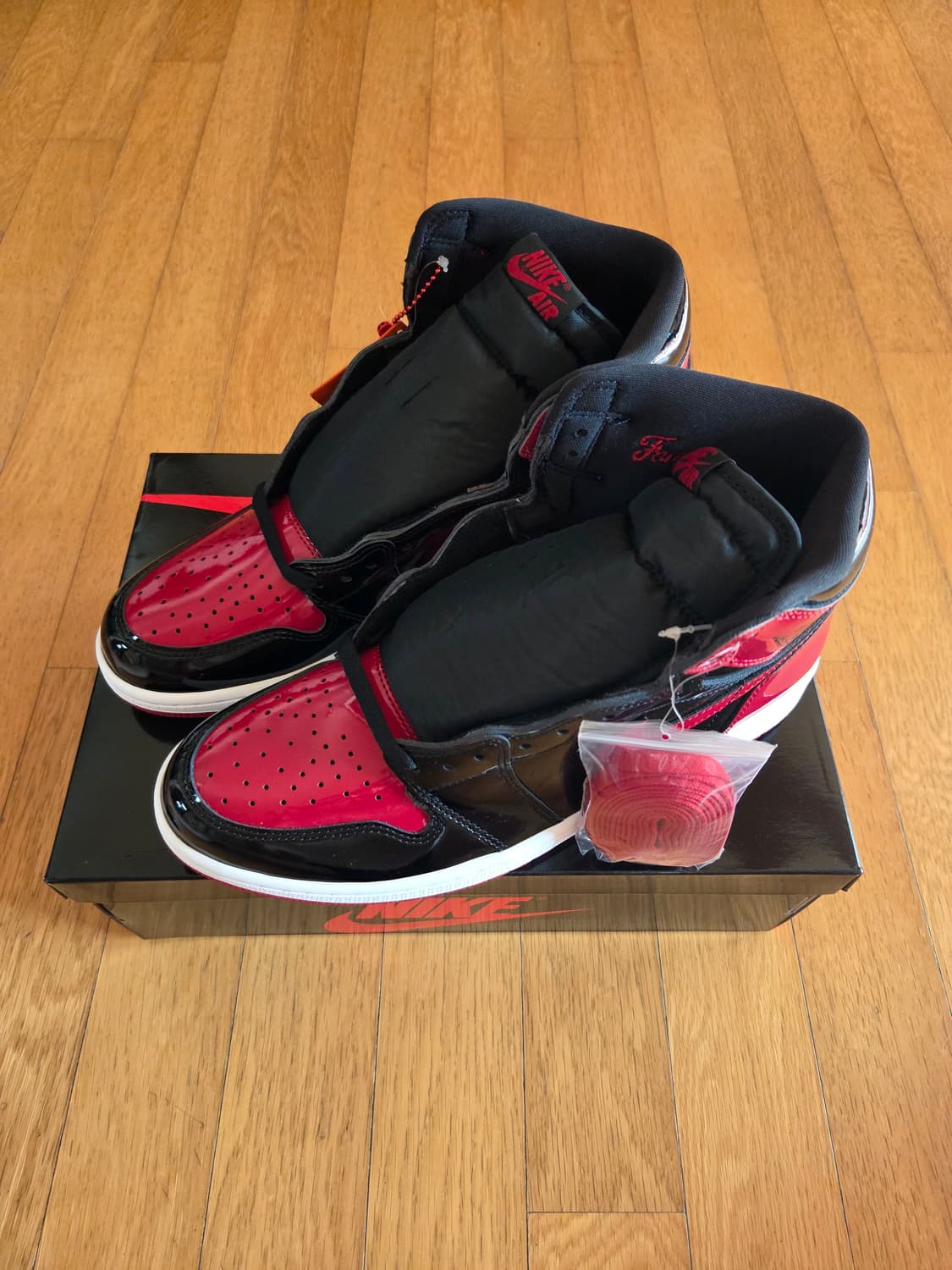 조던1 페이턴트 브레드 290 상품이미지1