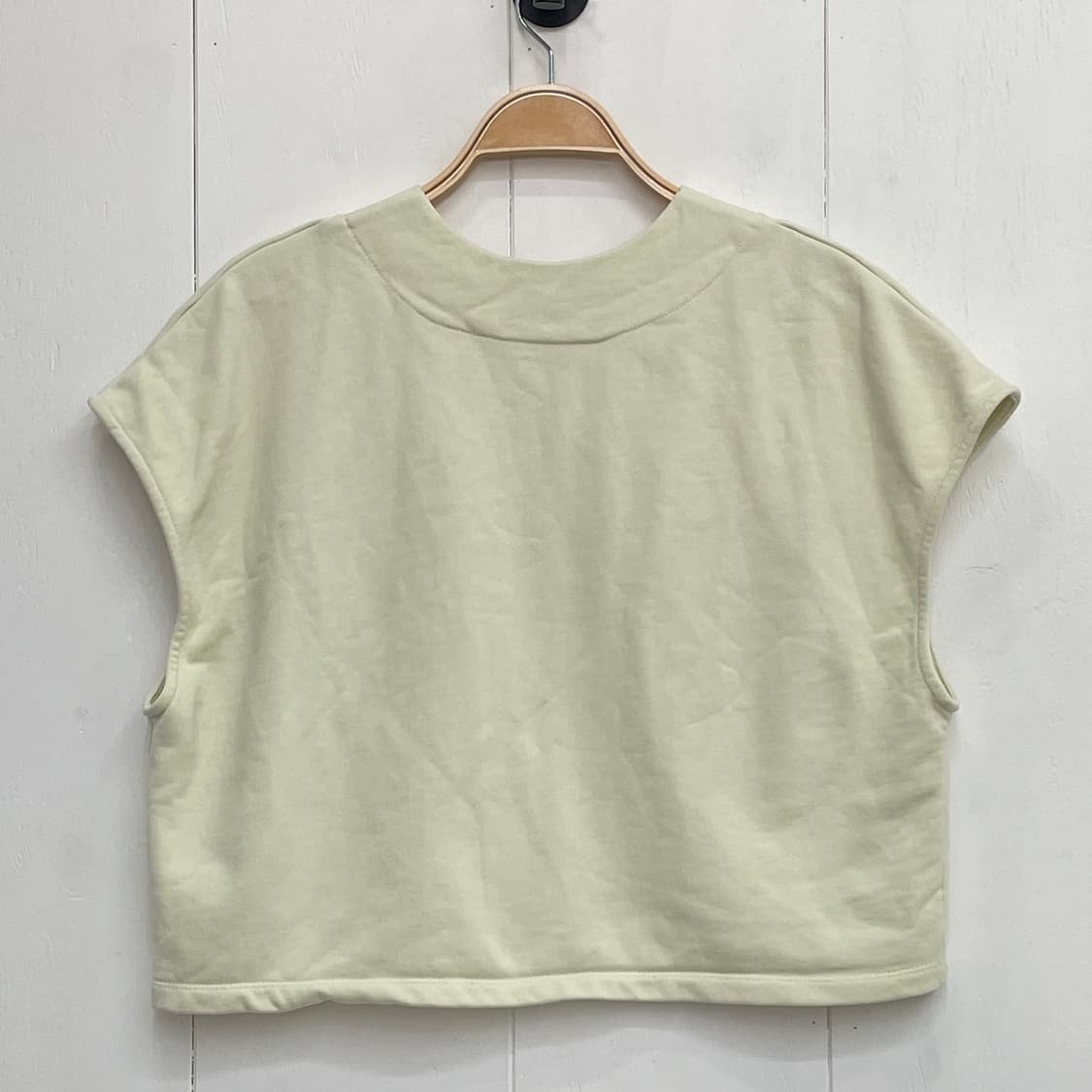 디그 에디션 V넥 크롭 스웨트 베스트 상품이미지3