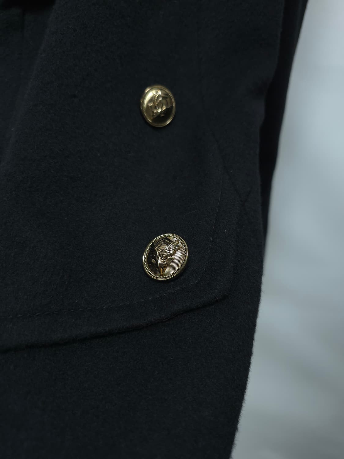 VOV 블랙 모직 더블 코트 상품이미지5