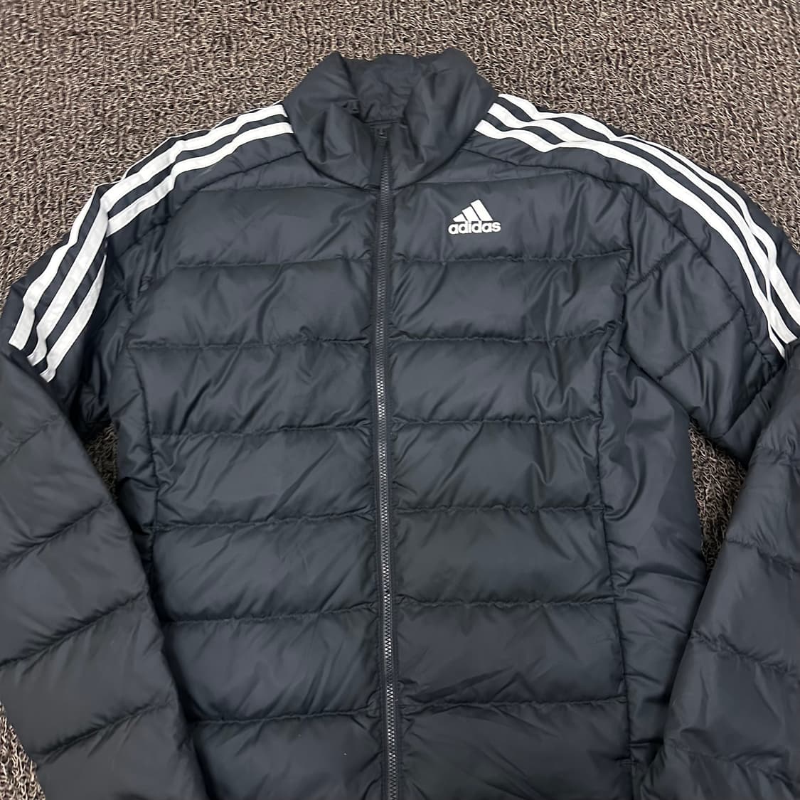 아디다스 덕다운 경량 패딩 블랙 M 상품이미지3
