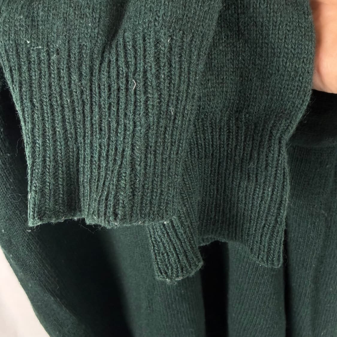 (무료배송)F) 스튜디오톰보이 브이넥 니트 그린 상품이미지4