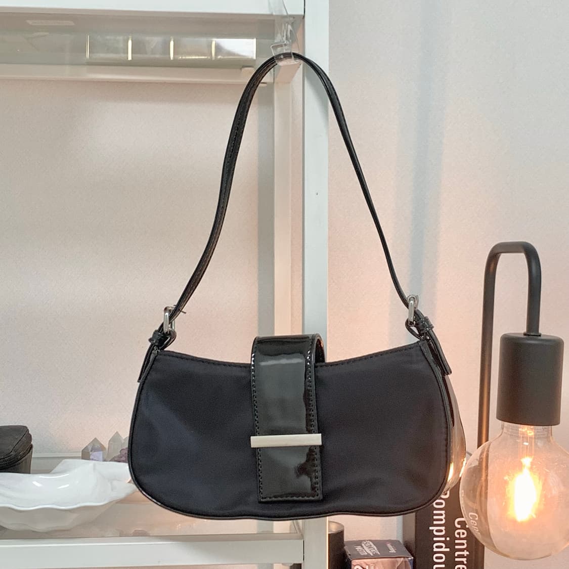 영국 빈지티백 asos 버클 페이던트 숄더백 가방 블랙 90s y2k 상품이미지3