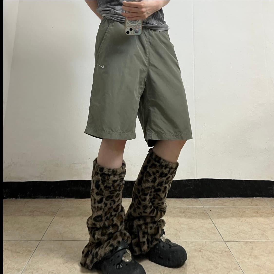 Nike Khaki Woven Shorts 상품이미지2