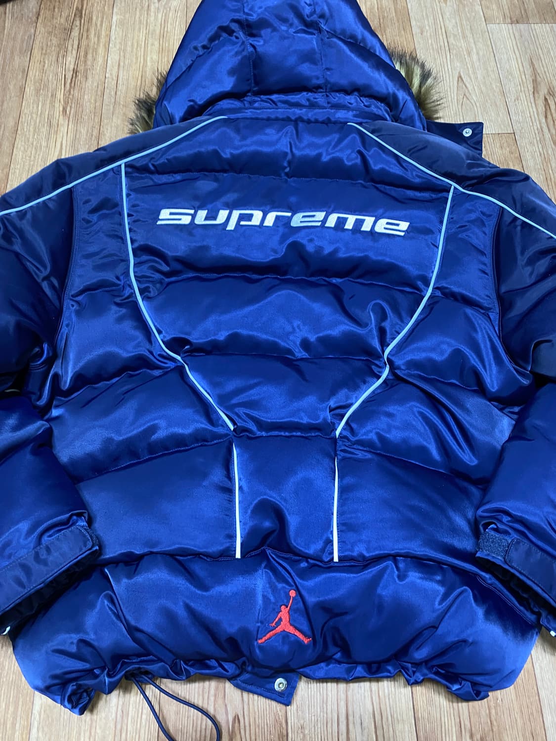 슈프림 조던 퍼피 패딩 네이비 L 상품이미지6