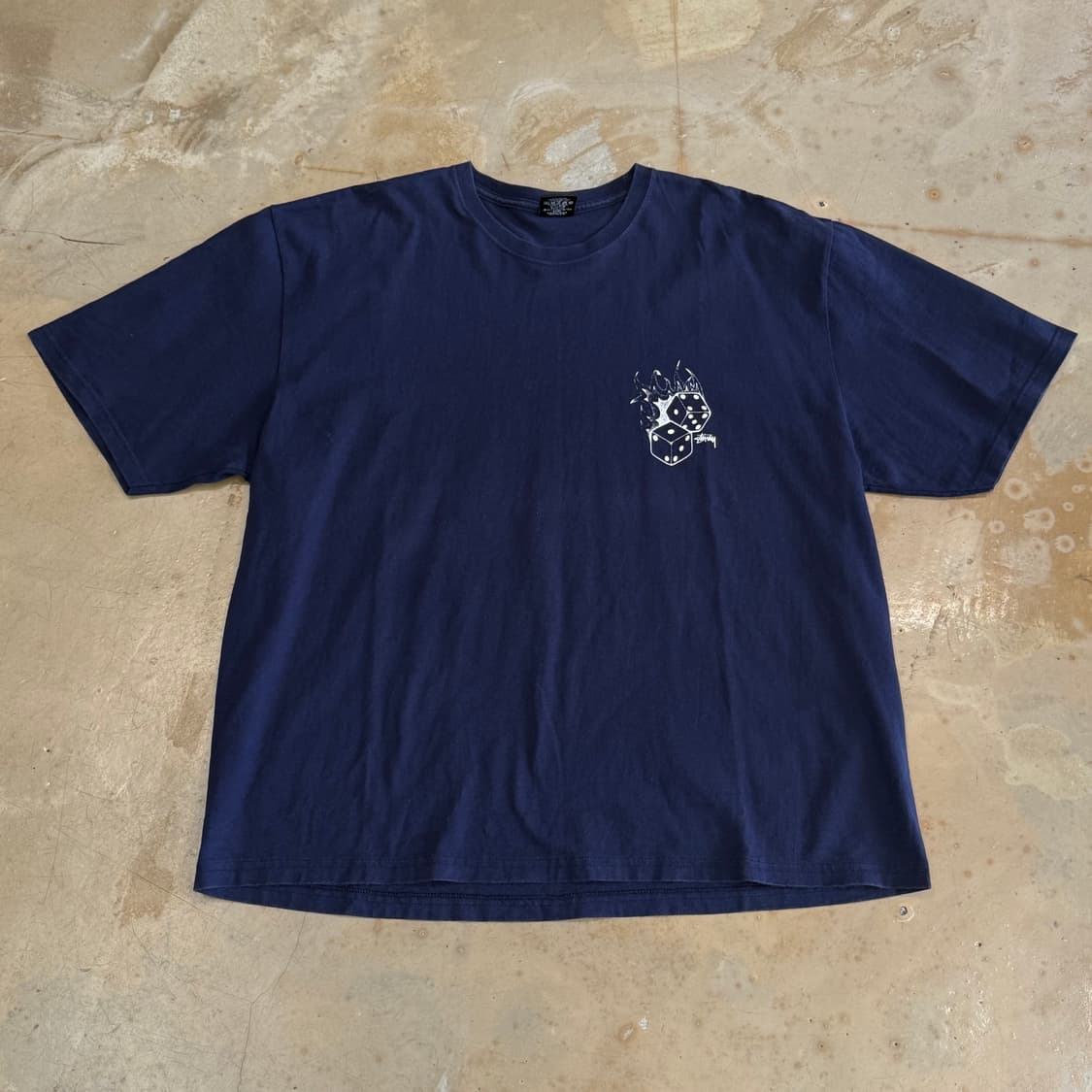 XL 스투시 파이어 다이스 네이비 반팔티 상품이미지3