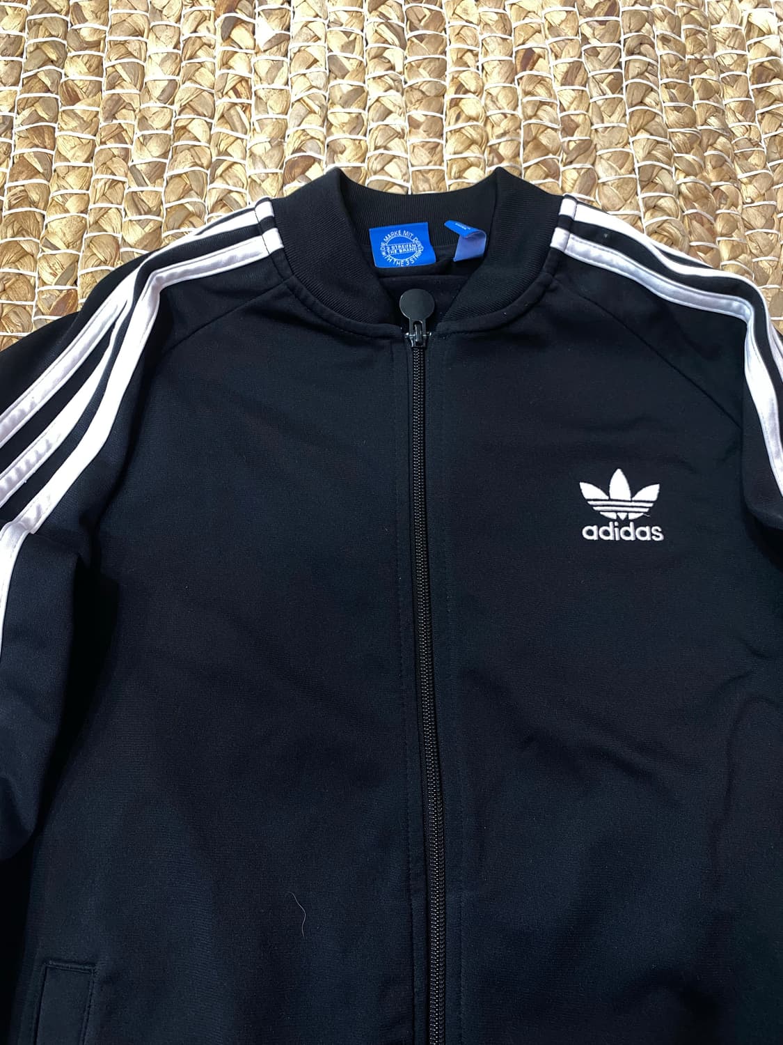 [여자90] Adidas 오리지널 검흰 슈퍼스타 트랙탑 상품이미지2