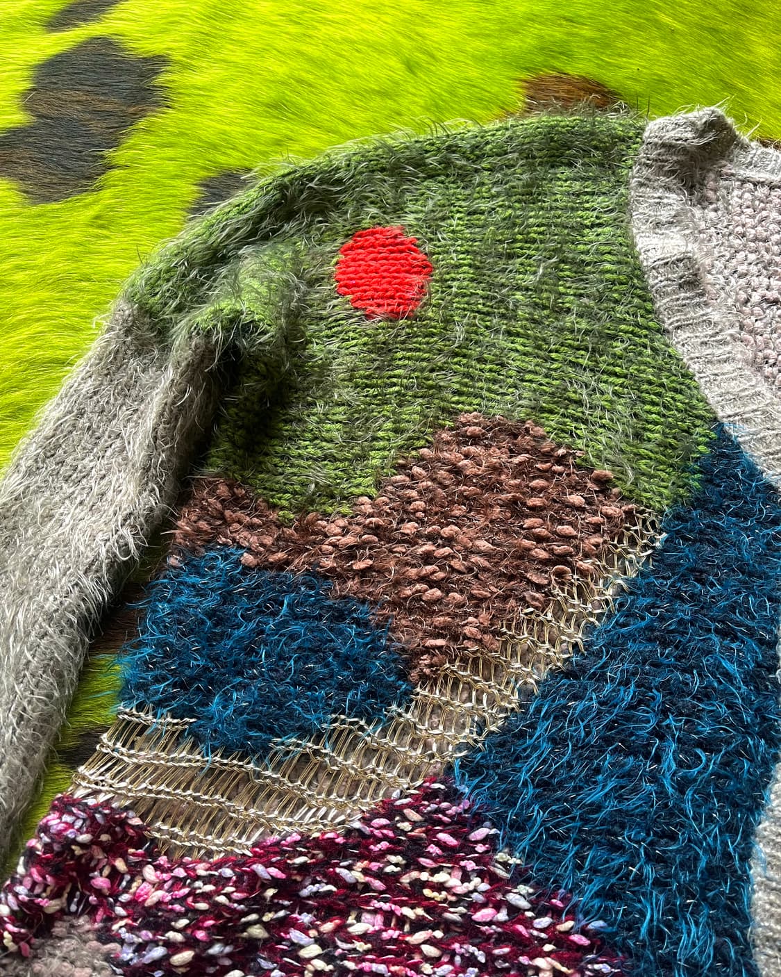 PLASTIC ISLAND Mix Texture Fur Cardigan 상품이미지5