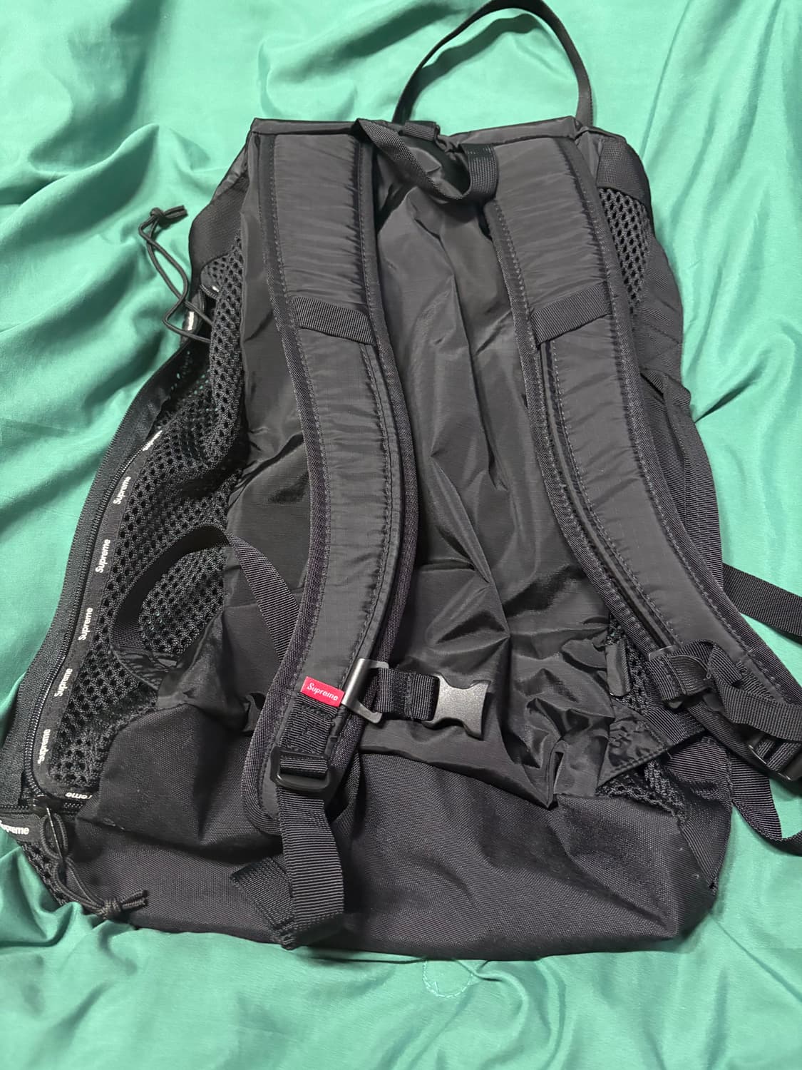 슈프림 메쉬백팩 23ss 상품이미지2