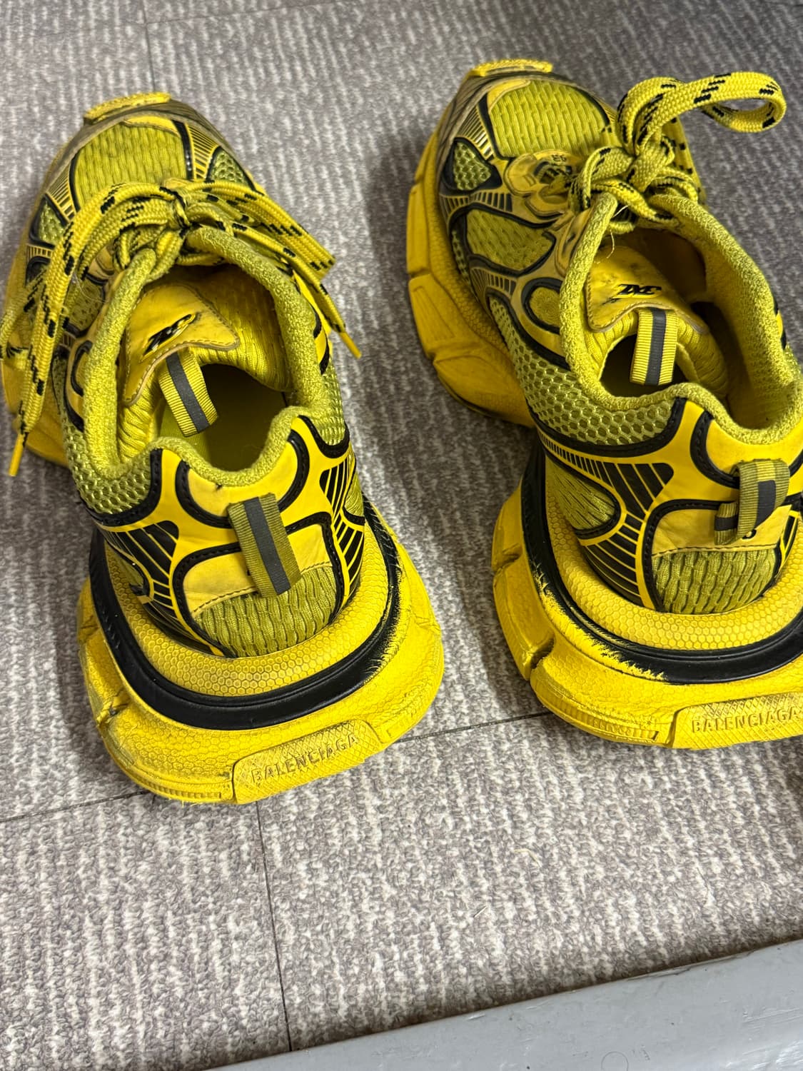 발렌시아가 3xl 옐로우 43사이즈 상품이미지2