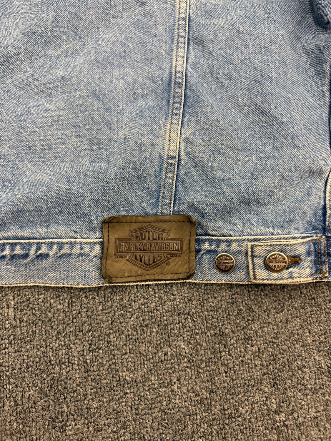 L) 할리데이비슨 빈티지 후면 빅로고 패치 워싱 연청 데님 자켓 상품이미지6