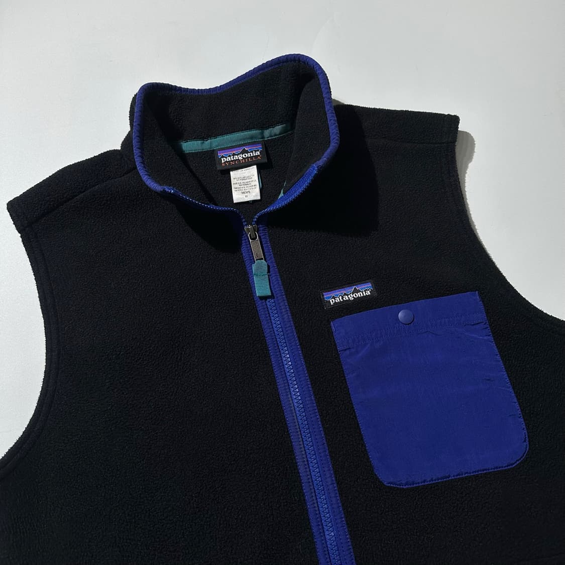 파타고니아 신칠라 플리스 후리스 베스트 블랙 상품이미지3