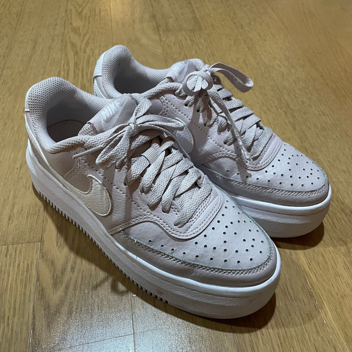 나이키 스니커즈 235 상품이미지1