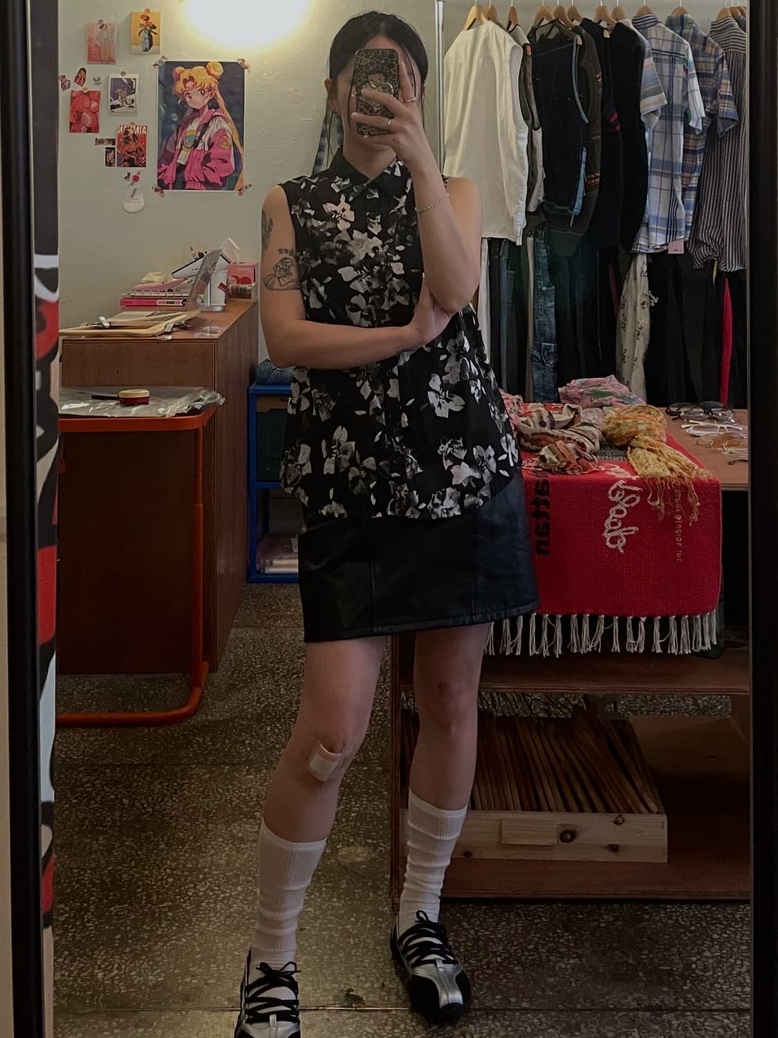 블랙 슬리브리스 셔츠 [무배] 상품이미지2