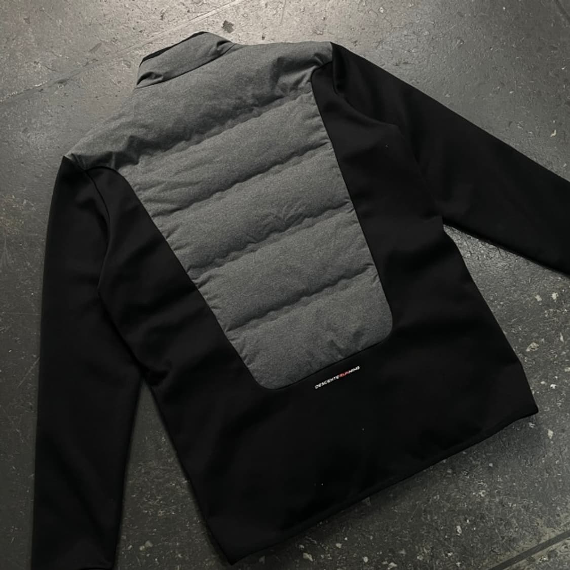 100 데상트 하이브리드 방풍 패딩 상품이미지5