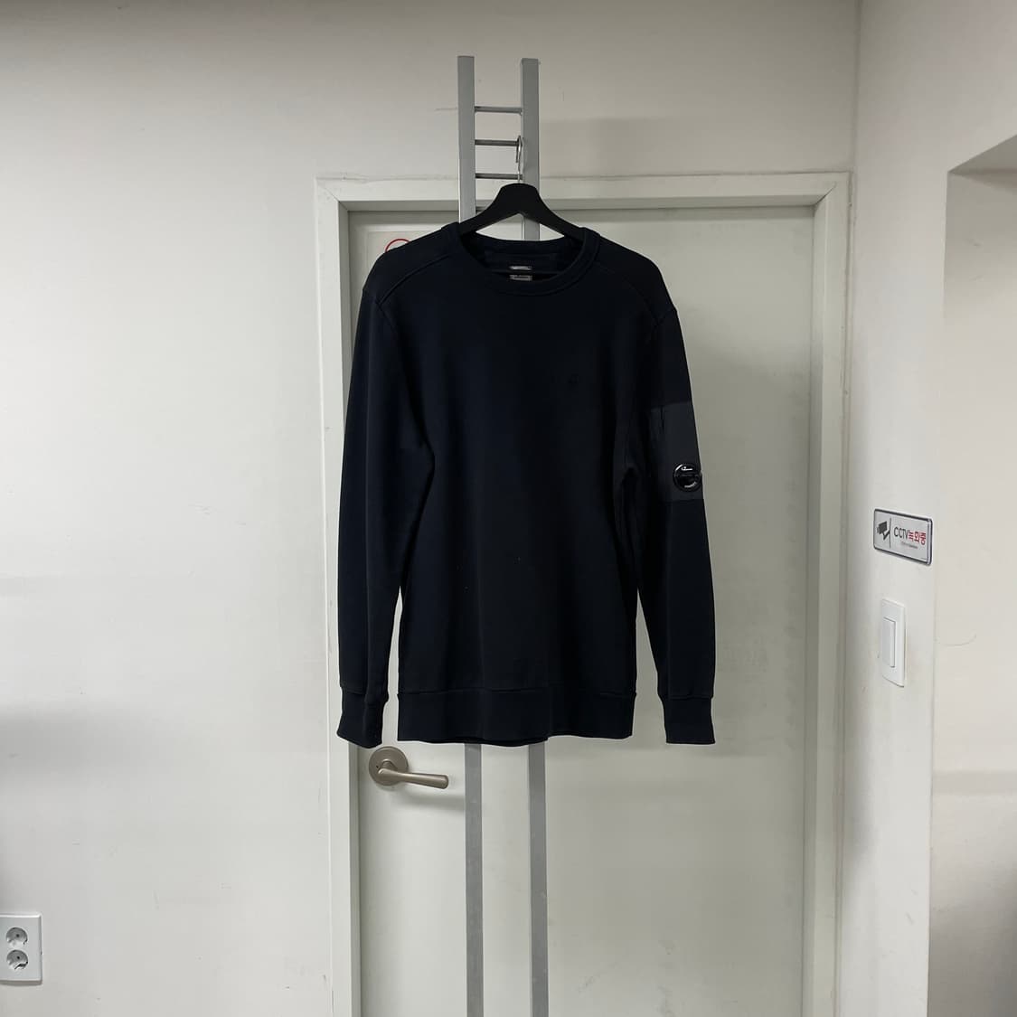 CP 컴퍼니 렌즈 긴팔 티셔츠 블랙 L 상품이미지1