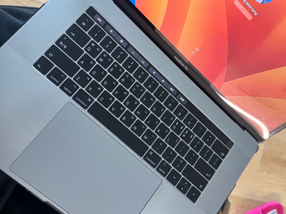 맥북프로 15인치 2017 i7 / 256GB 메모리16GB 상품이미지3