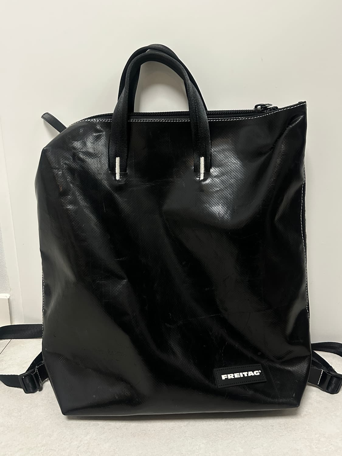(극희귀)프라이탁 올블랙 페테 쇼퍼백 토트백 백팩 가방 F201 PETE 상품이미지1