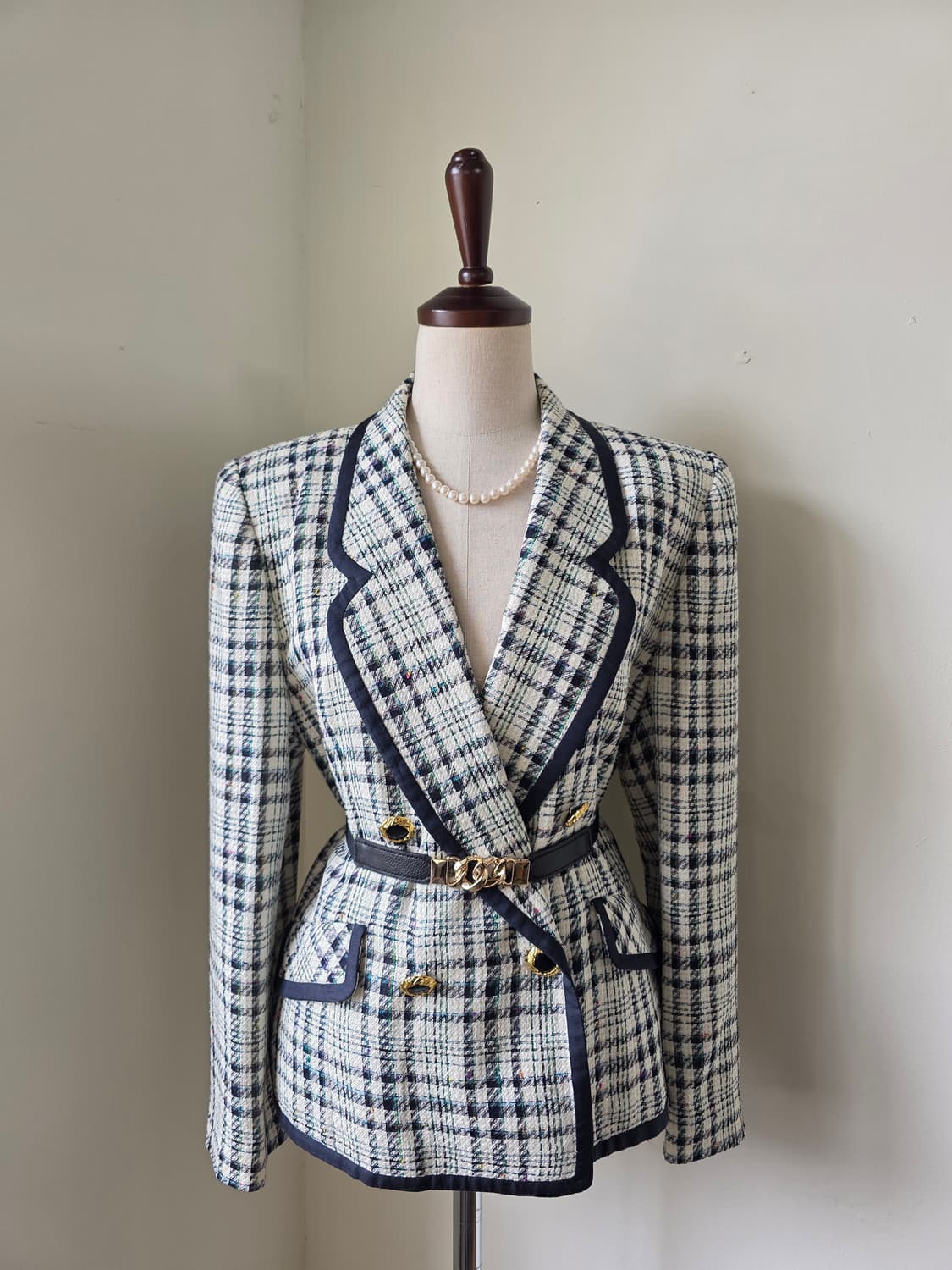 스위스 WEISBROD-ZURRER 트위드 자켓 / 금장 버튼 클래식 라 상품이미지1