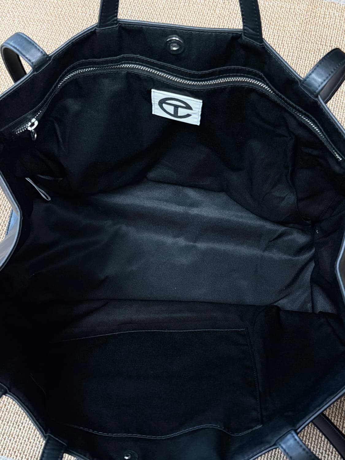 텔파 라지 쇼핑백 블랙 상품이미지3