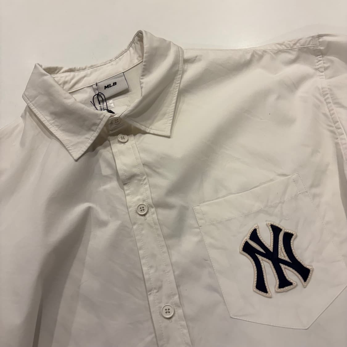 [XL] 엠엘비 MLB 뉴욕 양키스 NY 로고 셔츠 화이트 D365 상품이미지3