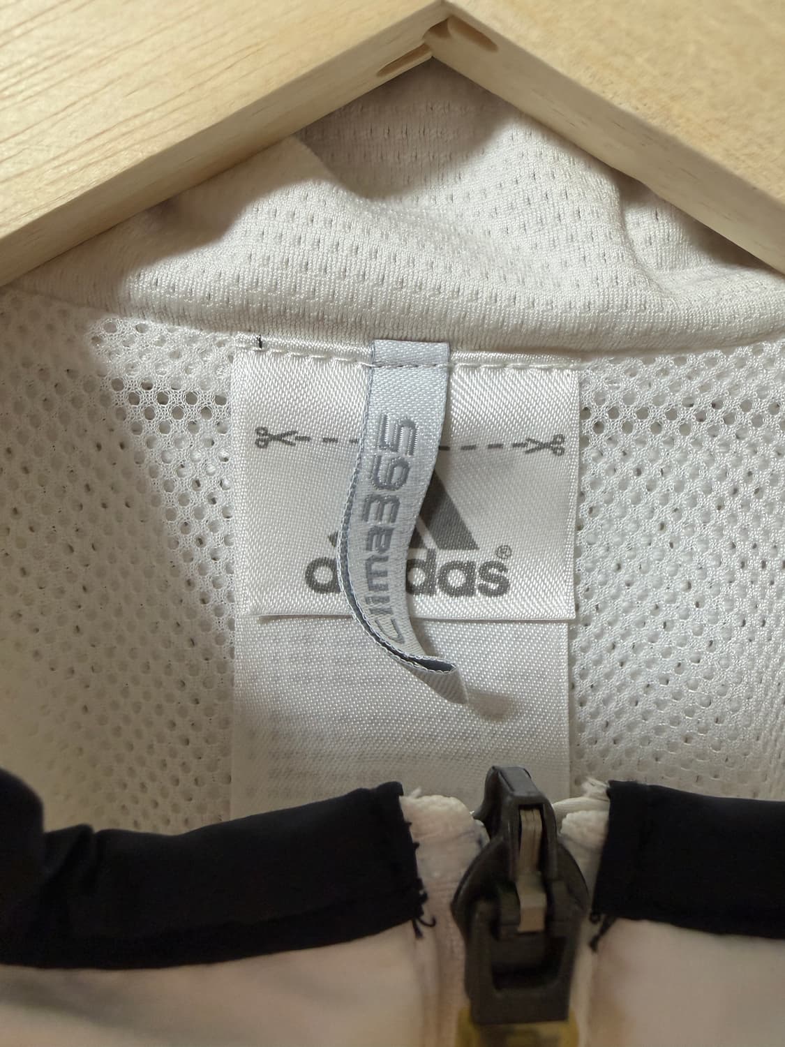 아디다스 바람막이 상품이미지3