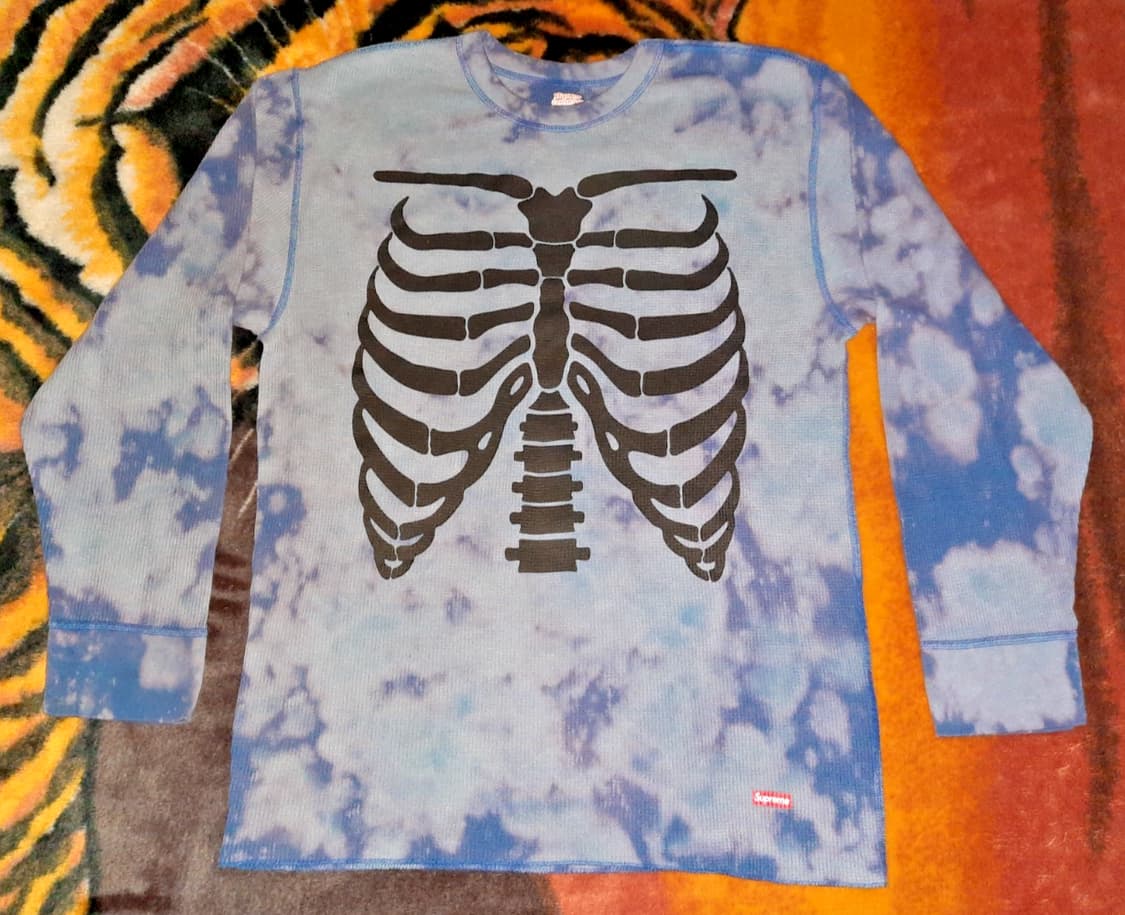 슈프림 헤인즈 본즈 써멀 크루 타이 다이 롱슬리브 티셔츠 상품이미지1