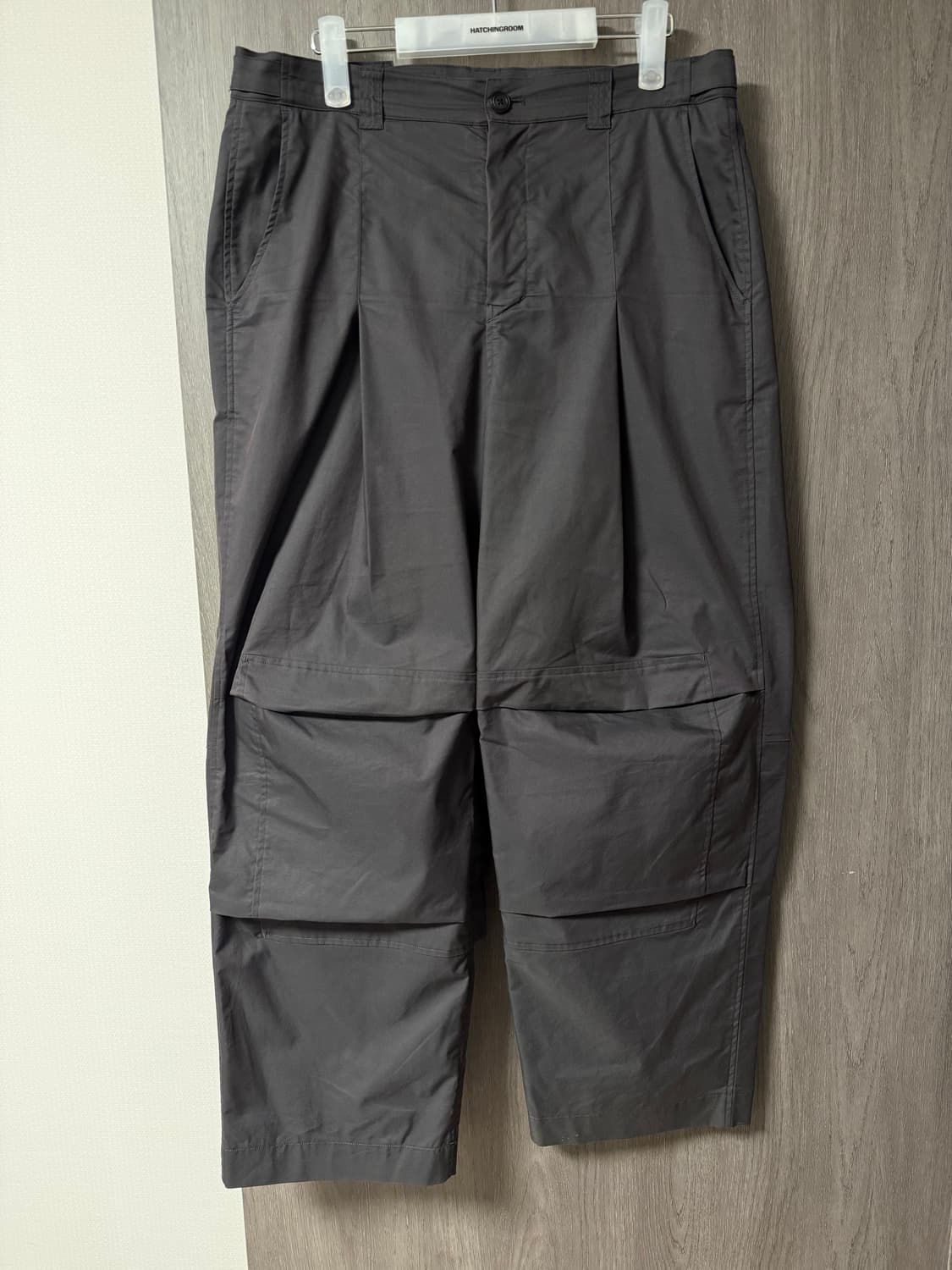 고낙 2패널 파라슈트 팬츠 차콜 브라운  상품이미지2