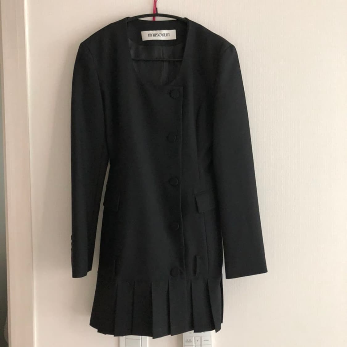 마우솔레움 Jenn 라운드넥 플리츠 수트 자켓 드레스 상품이미지5