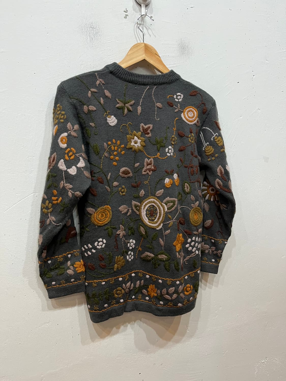 일본빈티지 아플리케 자수 퓨어울 니트 우먼즈  상품이미지3