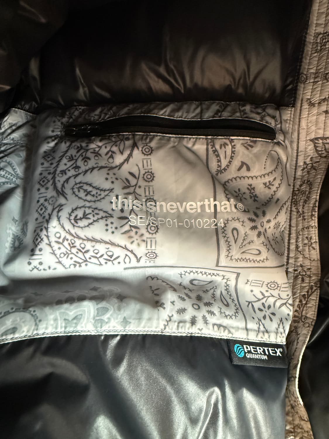 디스이즈네버댓(thisisneverthat) 페이즐리 덕다운 패딩 상품이미지9