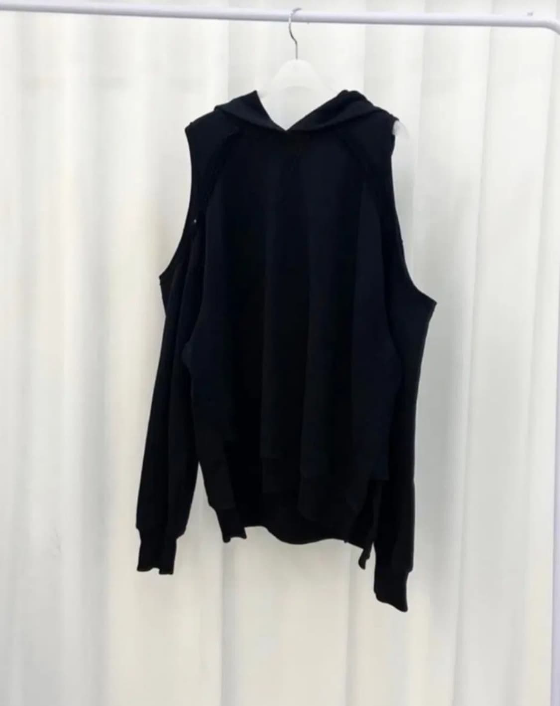 디젤 오픈숄더 후드티 상품이미지1