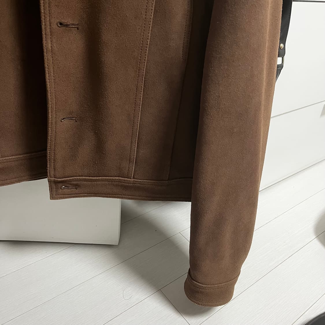 커넥트킨록) 카우 스웨이드 트러커 자켓 (브라운) 상품이미지3