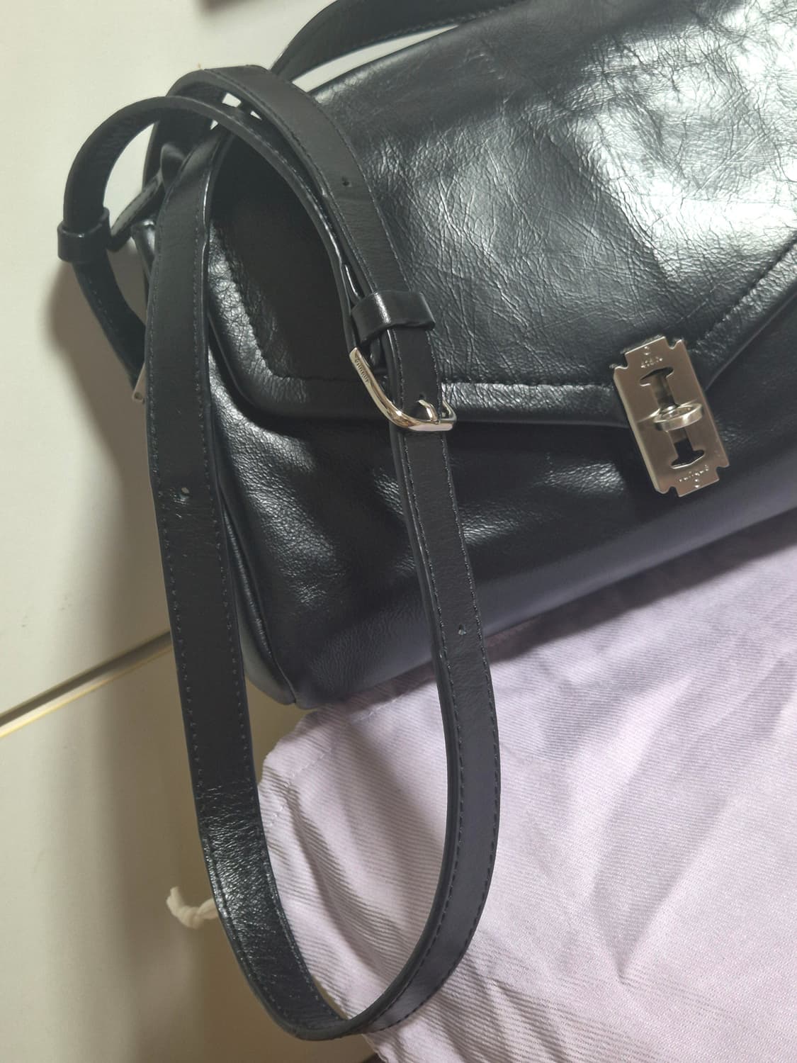 분크 Occam Doux Shoulder S 오캄 두 숄더 스몰 블랙 상품이미지3