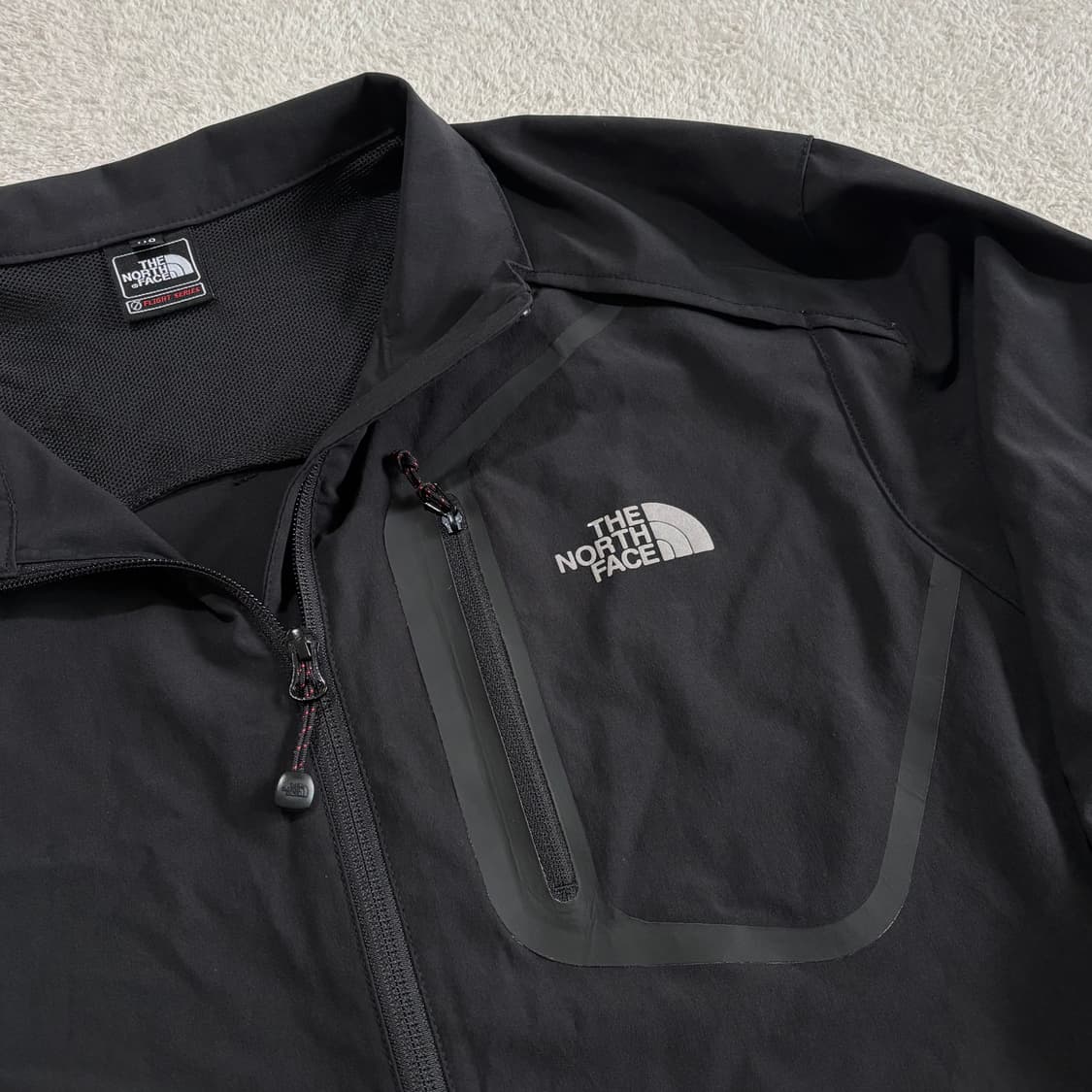 노스페이스 플라이트시리즈 윈드브레이커 바람막이 상품이미지2