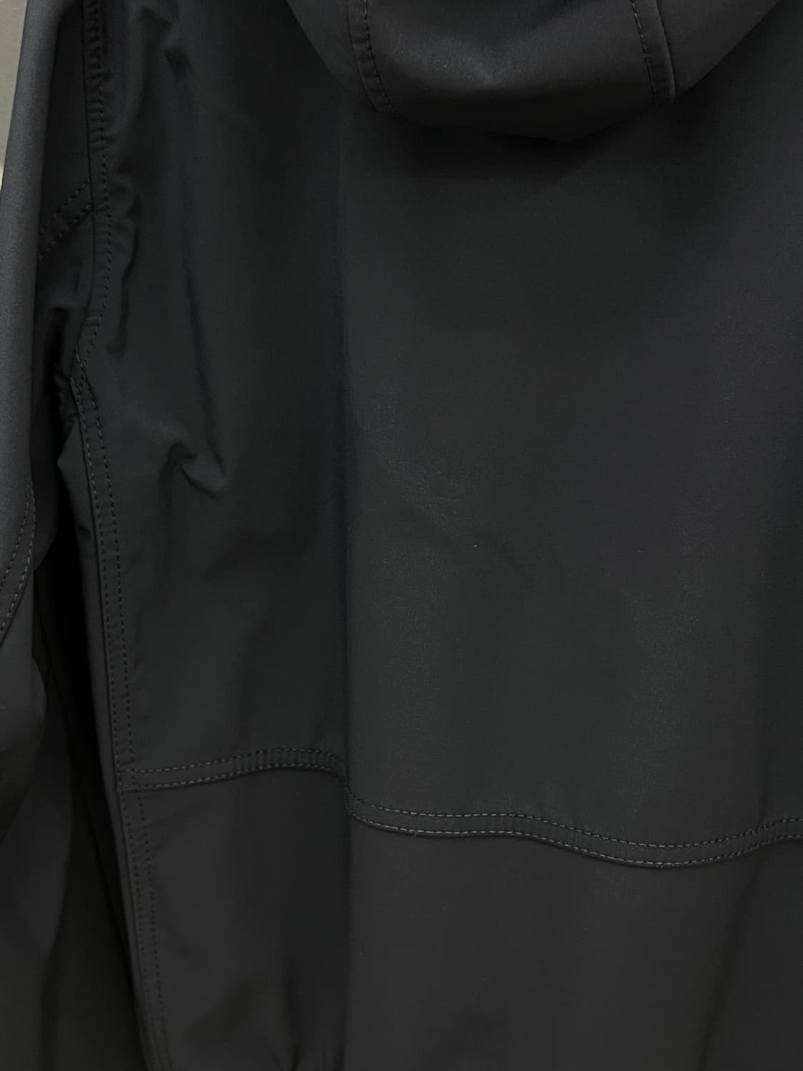 스톤아일랜드 와펜 소프트쉘 후드 자켓 상품이미지9